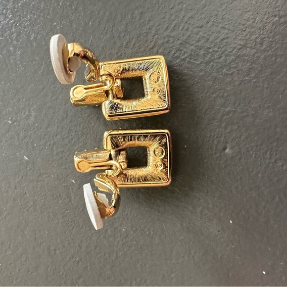 Swarovski Swan Couture Pave Crystal Gold Art Deco Drop Dangle Clip On Earrings - Picture 15 of 16